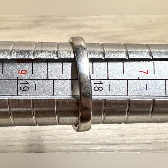 Vintage Sterling Silver Native American Cubic Zirconia Plumeria Ring, Size 8 - Picture 10 of 10